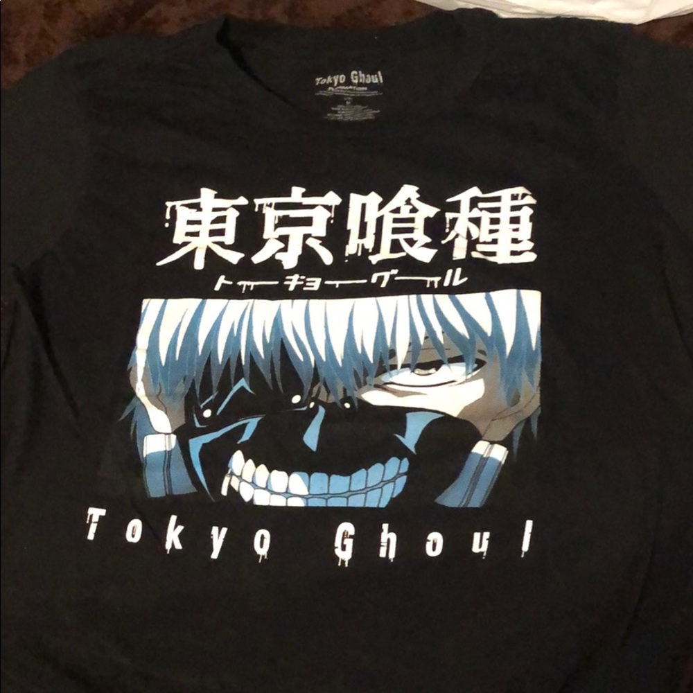 Tokyo Ghoul T-shirt.